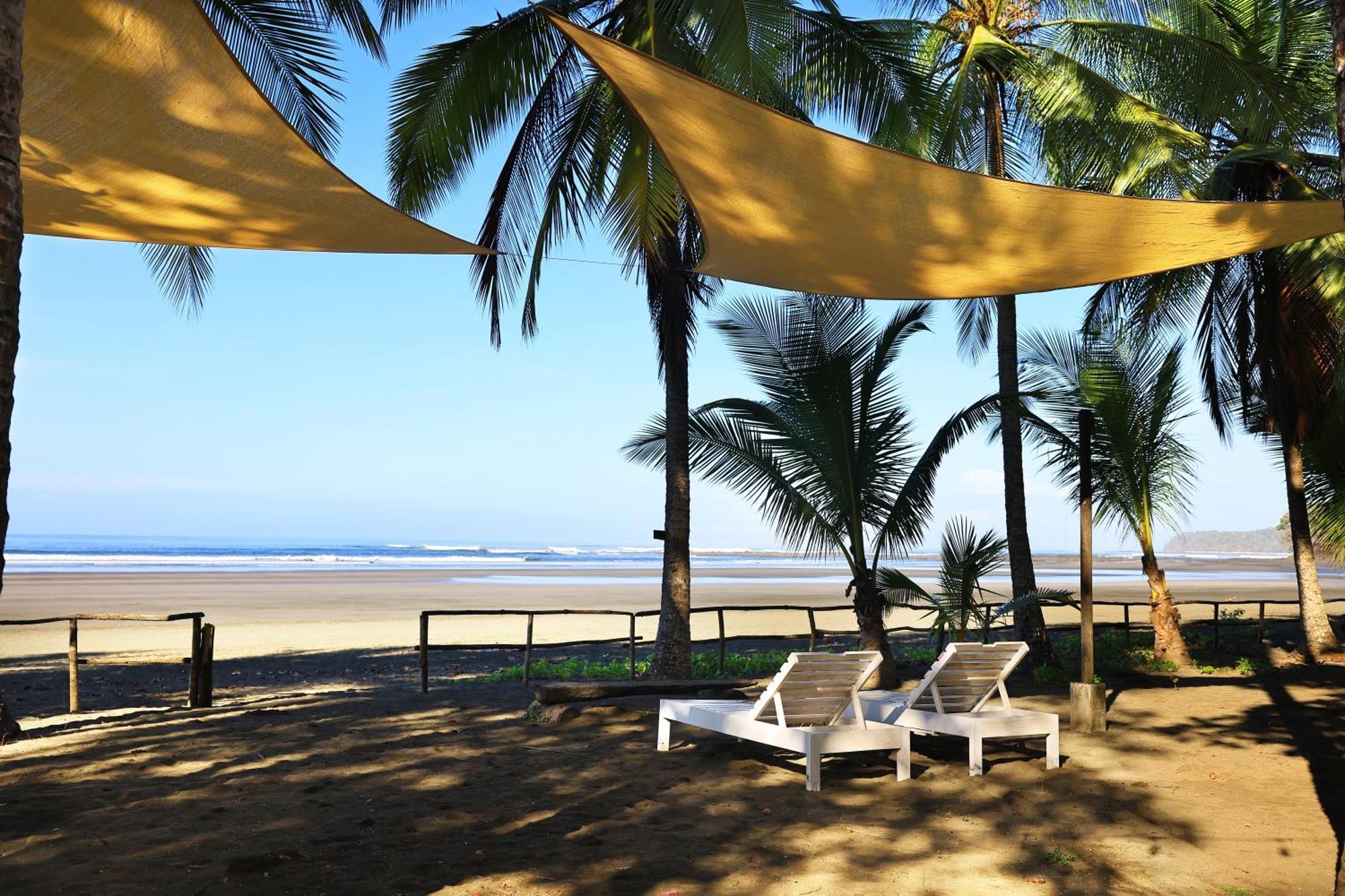 Hotel Oasis & Surf Camp Santa Catalina Ngoại thất bức ảnh