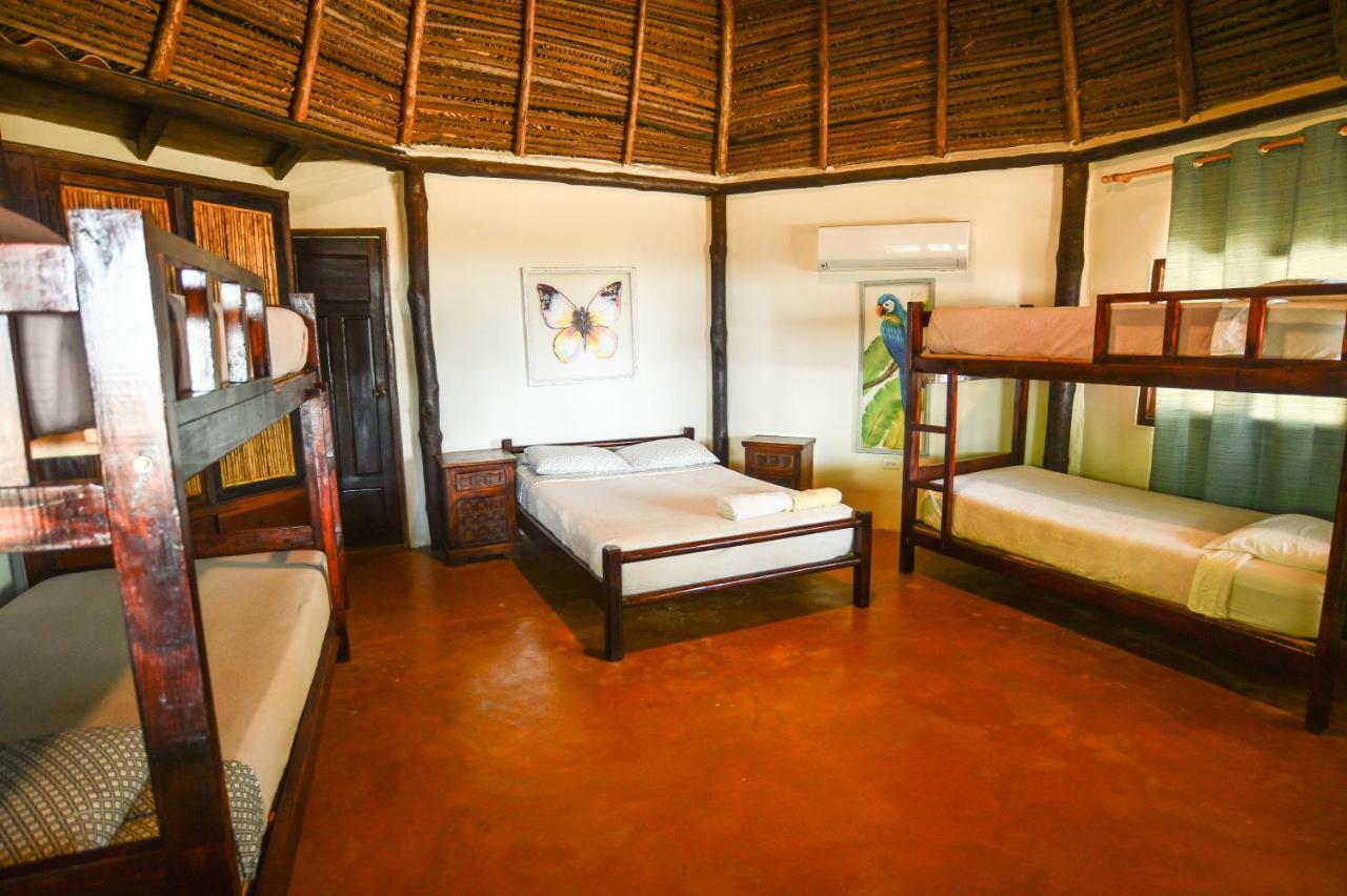 Hotel Oasis & Surf Camp Santa Catalina Ngoại thất bức ảnh
